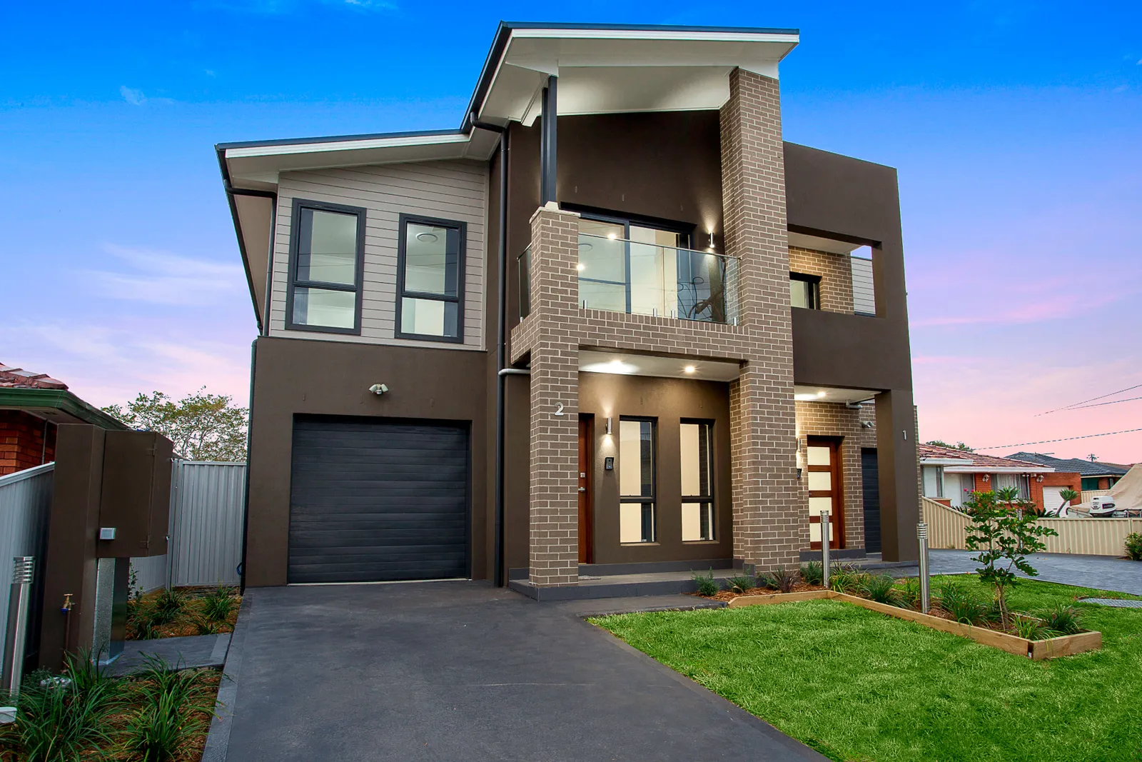 Three modern townhouses replacing a single home at Epsom Road, Chipping Norton